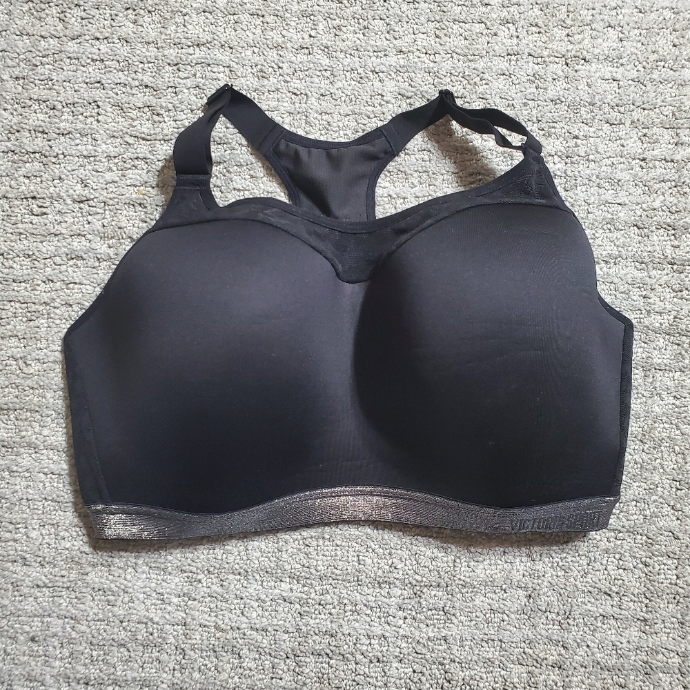 Victoria's Secret incredible lightweight max sports bra 38DDD